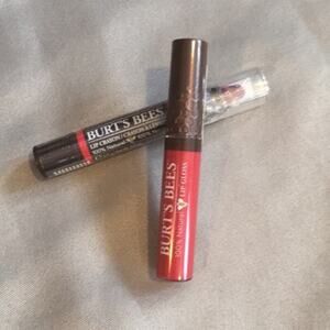 Burt’s Bees Lip Gloss and Lip Crayon Napa Vineyard